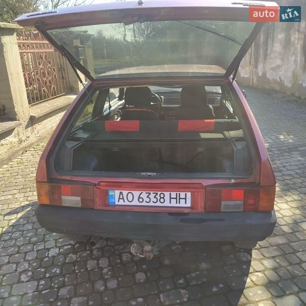 Хэтчбек ВАЗ / Lada 2108 1988 в Ужгороде фото 5 Хэтчбек ВАЗ / Lada 2108 1988 в Ужгороде
