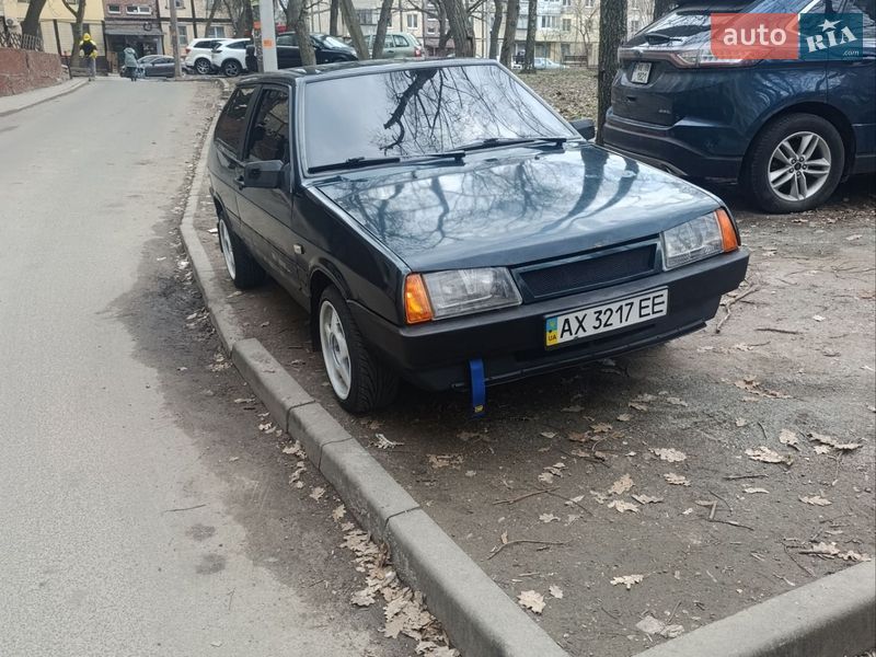 Хэтчбек ВАЗ / Lada 2108 2000 в Днепре