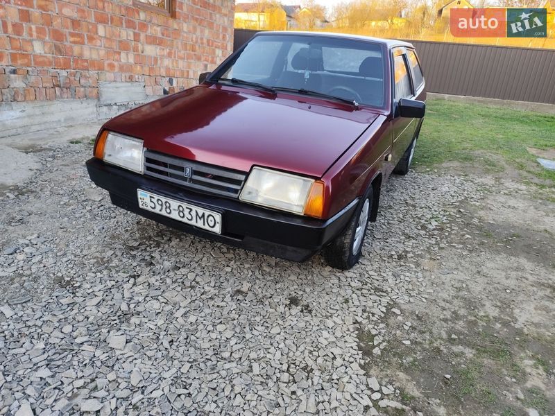 Хэтчбек ВАЗ / Lada 2108 1987 в Черновцах фото 3 Хэтчбек ВАЗ / Lada 2108 1987 в Черновцах