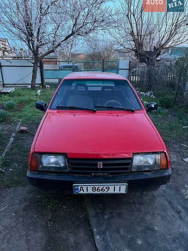 Хэтчбек ВАЗ / Lada 2108 1988 в Пятихатках фото 2 Хэтчбек ВАЗ / Lada 2108 1988 в Пятихатках