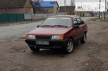 Седан ВАЗ / Lada 21099 1992 в Днепре