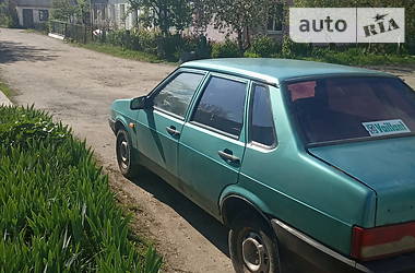 Седан ВАЗ / Lada 21099 2000 в Звенигородке