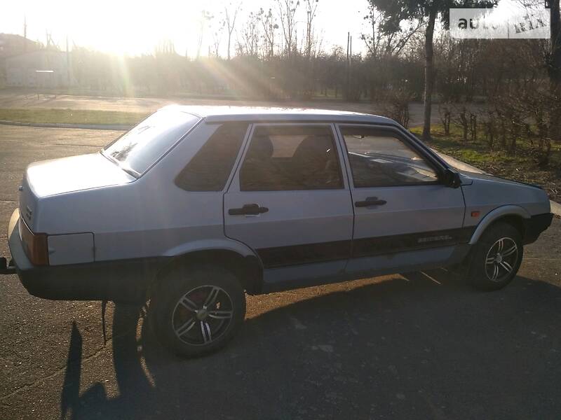 Седан ВАЗ / Lada 21099 2005 в Звягелі