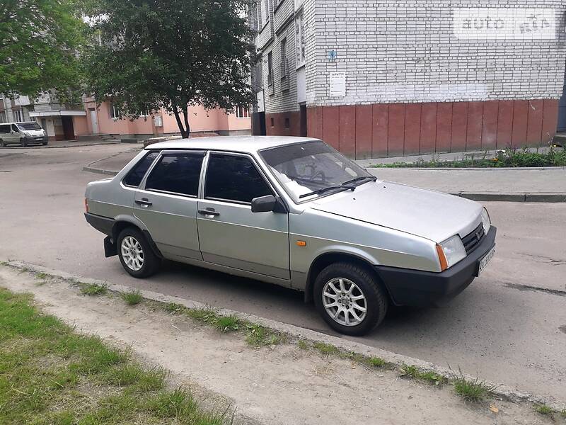 Седан ВАЗ / Lada 21099 2005 в Львове