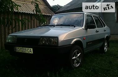 Седан ВАЗ / Lada 21099 2005 в Тячеві