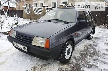 Седан ВАЗ / Lada 21099 2001 в Купянске