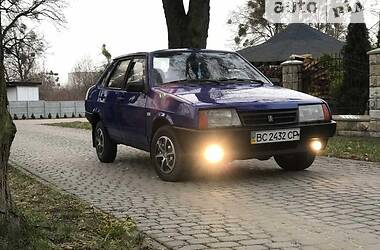 Седан ВАЗ / Lada 21099 1998 в Жовкве