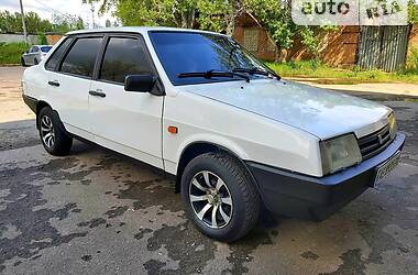 Седан ВАЗ / Lada 21099 1995 в Никополе