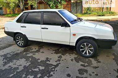 Седан ВАЗ / Lada 21099 1995 в Никополе