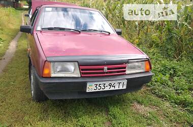 Седан ВАЗ / Lada 21099 1998 в Вижнице