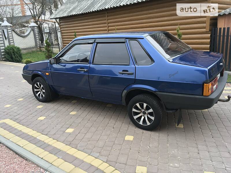 Седан ВАЗ / Lada 21099 2008 в Надворной