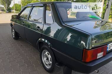 Седан ВАЗ / Lada 21099 2004 в Запорожье