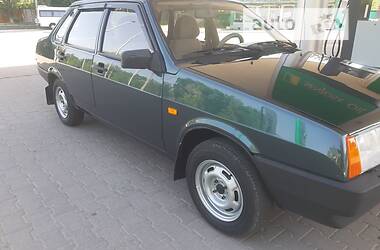 Седан ВАЗ / Lada 21099 2004 в Запорожье