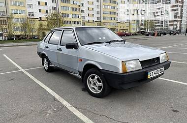 Седан ВАЗ / Lada 21099 2004 в Івано-Франківську