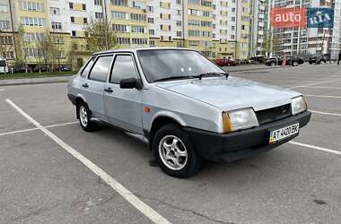 Седан ВАЗ / Lada 21099 2004 в Івано-Франківську