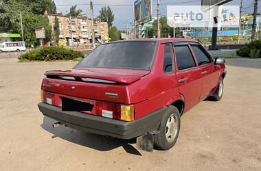 Седан ВАЗ / Lada 21099 1994 в Кривом Роге