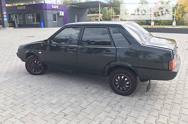 Седан ВАЗ / Lada 21099 2004 в Черновцах