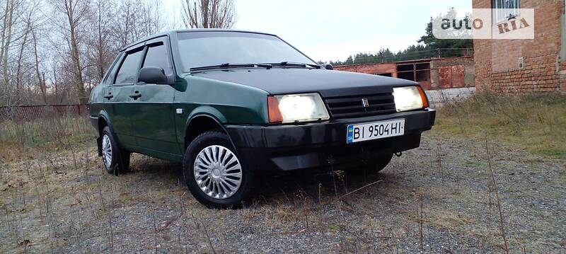 Седан ВАЗ / Lada 21099 1993 в Новых Санжарах