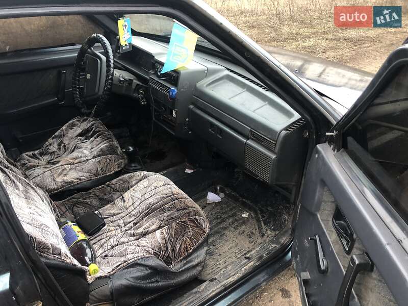 Седан ВАЗ / Lada 21099 2004 в Миколаєві