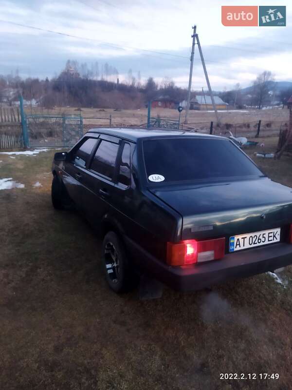 Седан ВАЗ / Lada 21099 2002 в Надвірній