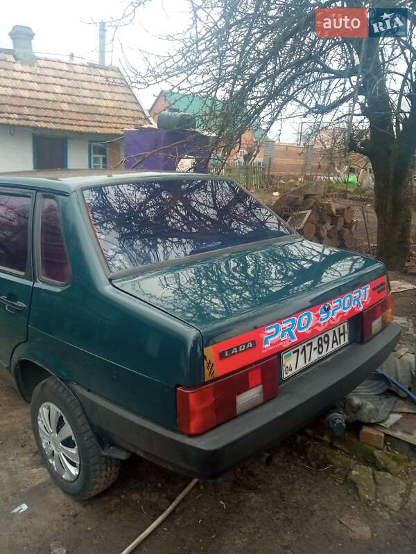 Седан ВАЗ / Lada 21099 1995 в Днепре