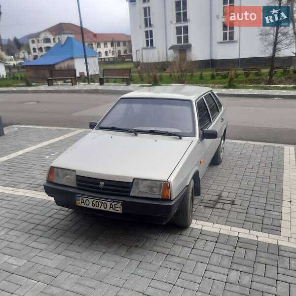 Седан ВАЗ / Lada 21099 2007 в Сваляве