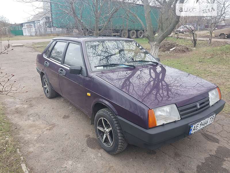 Седан ВАЗ / Lada 21099 1999 в Миколаєві