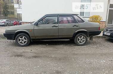 Седан ВАЗ / Lada 21099 1992 в Киеве