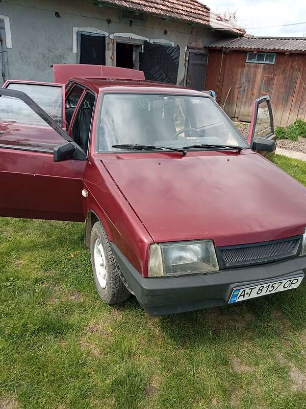 Седан ВАЗ / Lada 21099 2006 в Косові