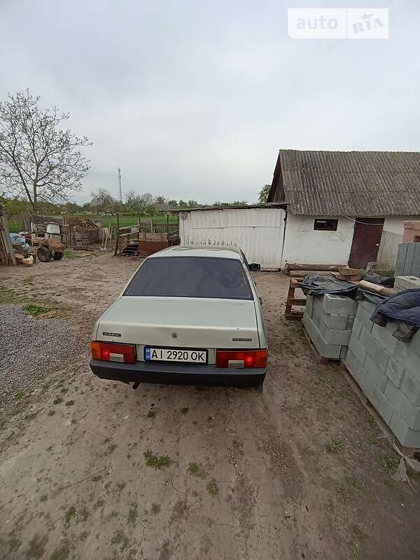Седан ВАЗ / Lada 21099 2008 в Киеве