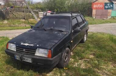 Седан ВАЗ / Lada 21099 2002 в Запорожье