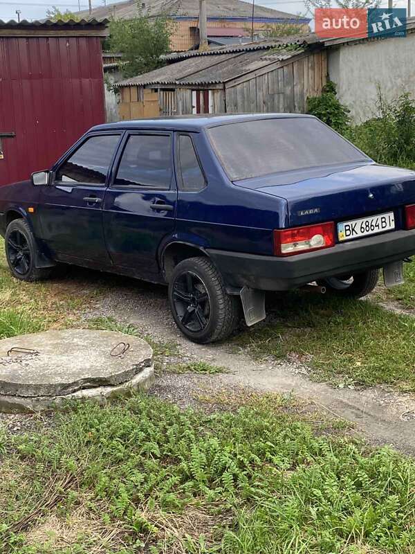 Седан ВАЗ / Lada 21099 2004 в Рокитном
