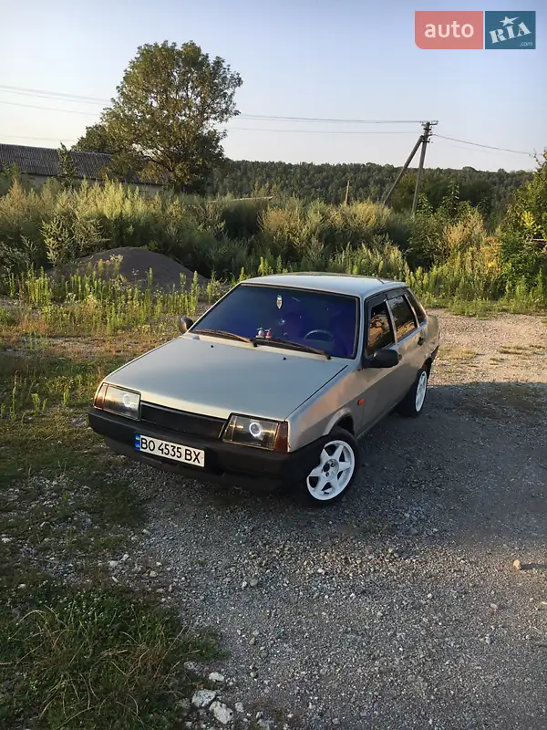 ВАЗ / Lada 21099