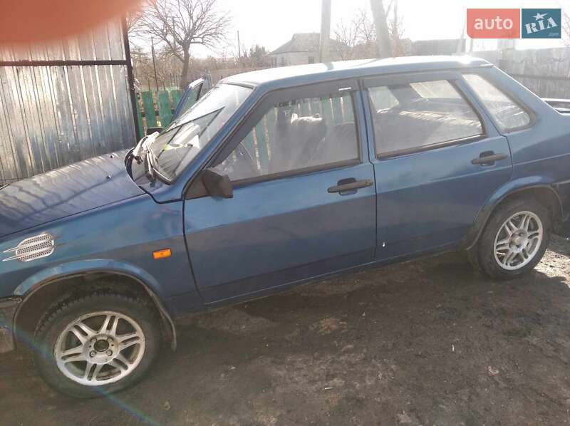 Седан ВАЗ / Lada 21099 1994 в Добровеличківці