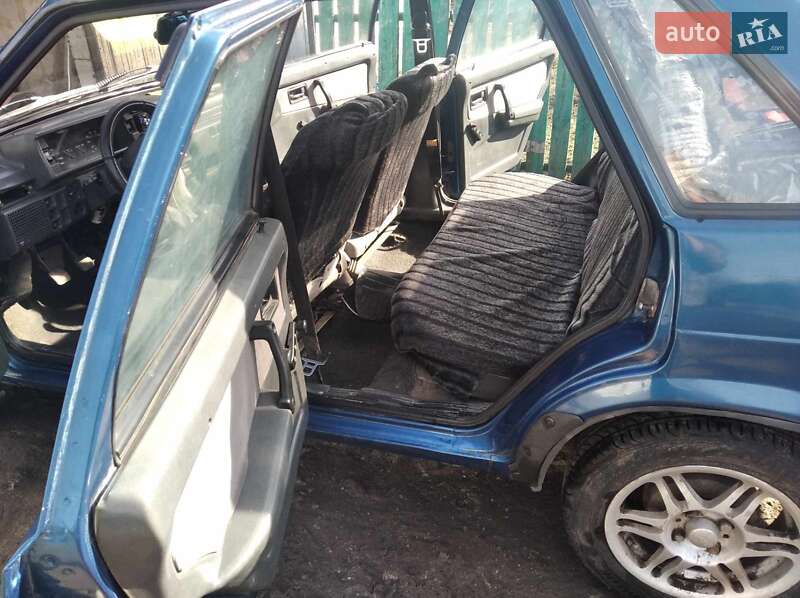 Седан ВАЗ / Lada 21099 1994 в Добровеличківці