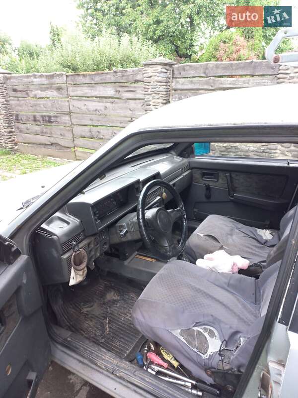 Седан ВАЗ / Lada 21099 2003 в Ужгороді фото 4 Седан ВАЗ / Lada 21099 2003 в Ужгороді