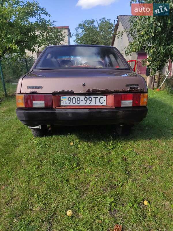 Седан ВАЗ / Lada 21099 1993 в Золочеве