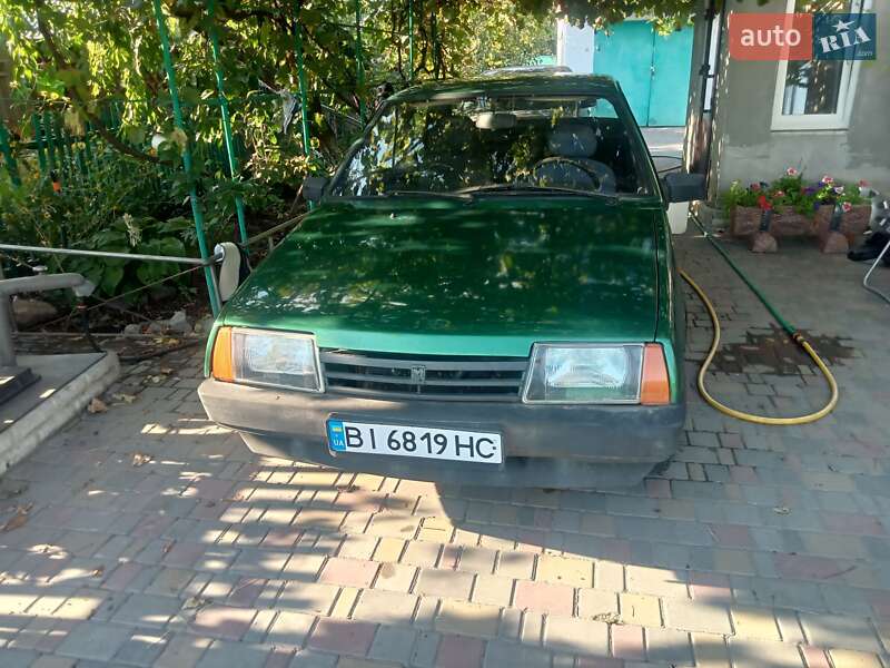 Седан ВАЗ / Lada 21099 2001 в Новомосковске