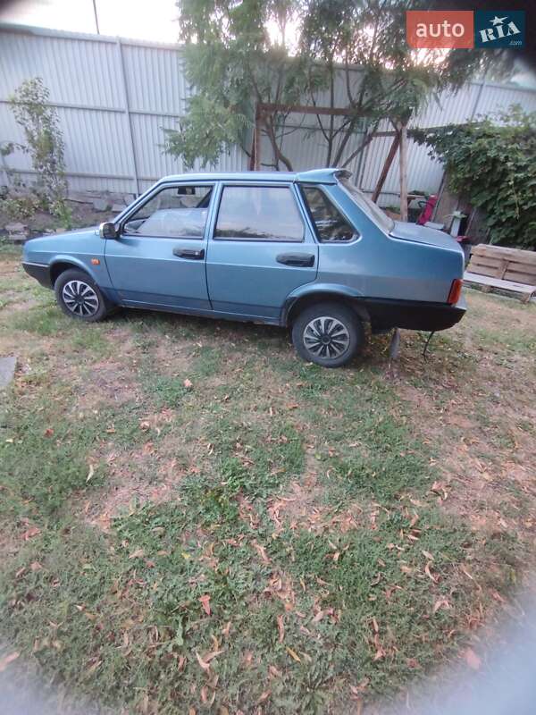Седан ВАЗ / Lada 21099 2004 в Житомирі