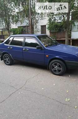 Седан ВАЗ / Lada 21099 1999 в Кривом Роге