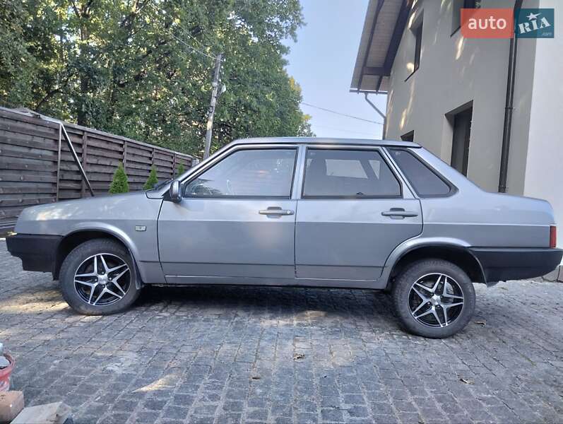 Седан ВАЗ / Lada 21099 1998 в Харкові фото 4 Седан ВАЗ / Lada 21099 1998 в Харкові