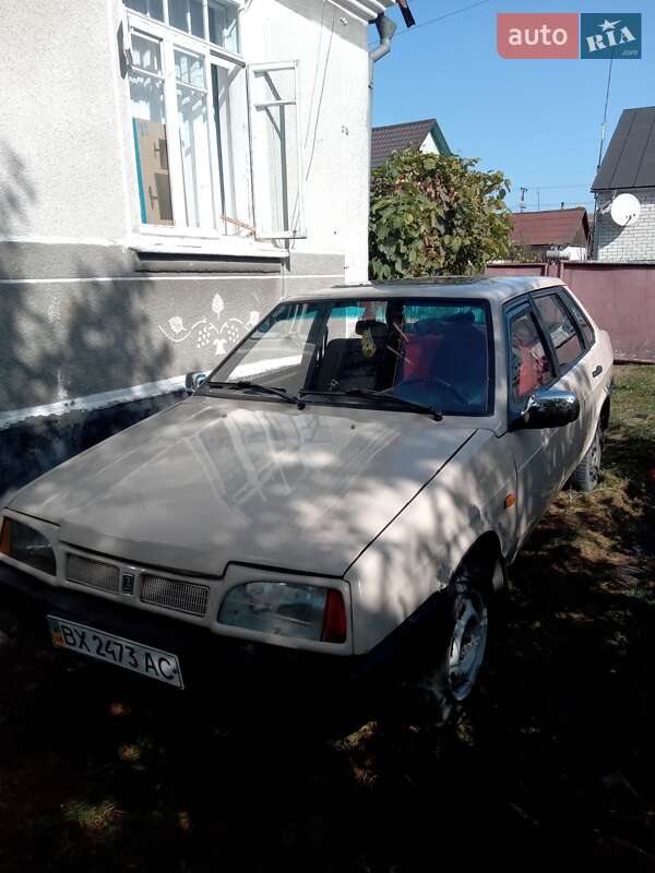 Седан ВАЗ / Lada 21099 1996 в Славуте