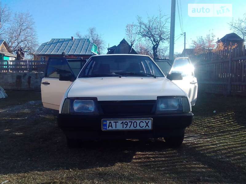 Седан ВАЗ / Lada 21099 1994 в Надворной