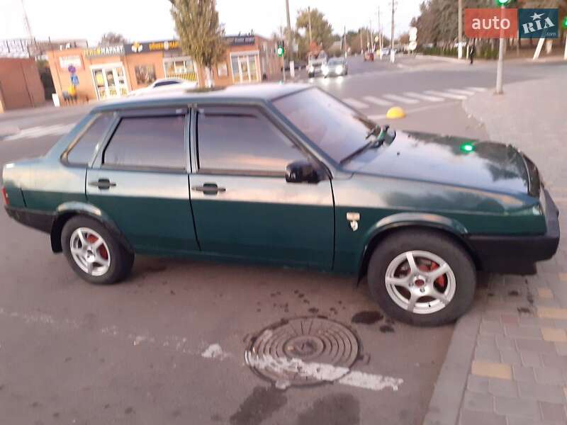 Седан ВАЗ / Lada 21099 2005 в Беляевке