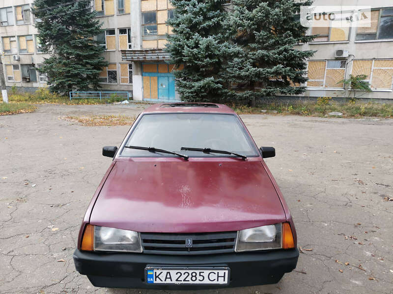 Седан ВАЗ / Lada 21099 1992 в Славянске