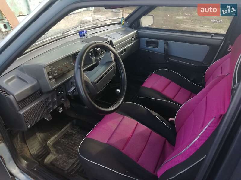 Седан ВАЗ / Lada 21099 2004 в Одессе