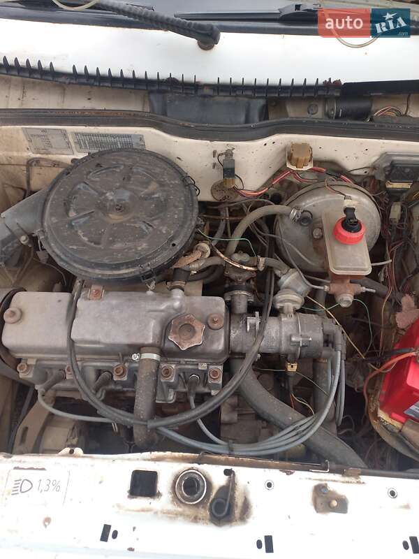 Седан ВАЗ / Lada 21099 1997 в Сарате фото 3 Седан ВАЗ / Lada 21099 1997 в Сарате