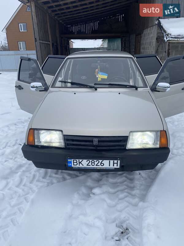 Седан ВАЗ / Lada 21099 2009 в Сарнах