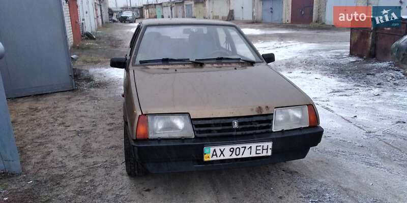 Седан ВАЗ / Lada 21099 1999 в Харькове