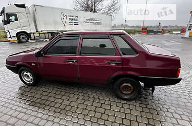 Седан ВАЗ / Lada 21099 2004 в Мукачевому